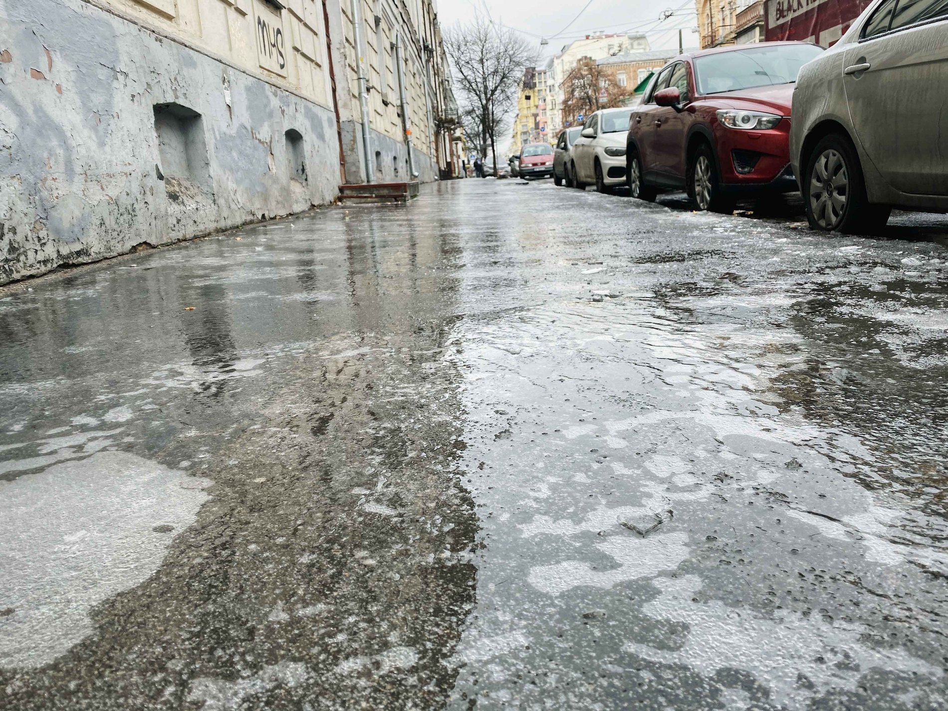 Прикарпатців попереджають про ожеледицю