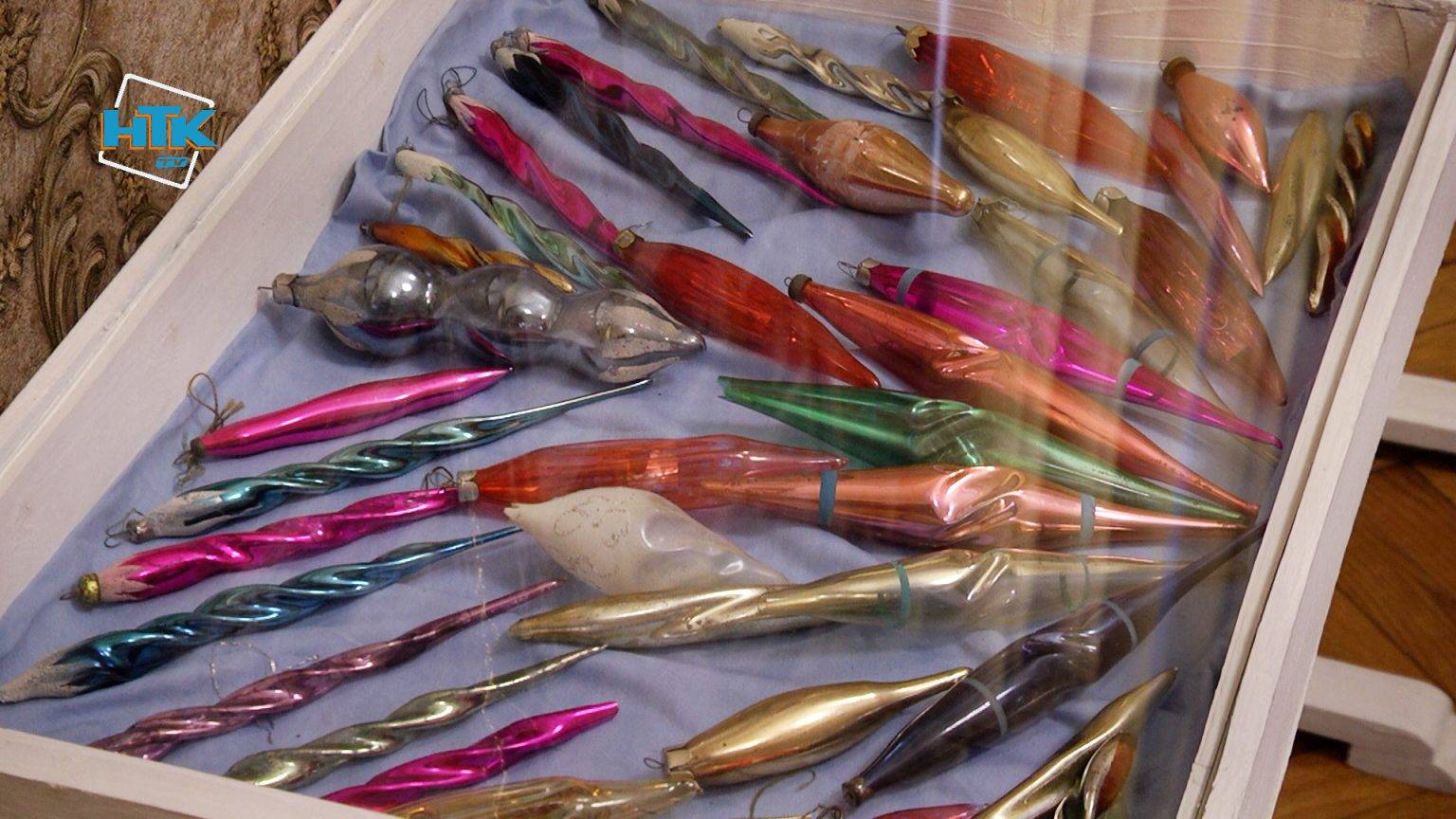 У коломийському музеї зібрали колекцію давніх новорічно-різдвяних прикрас ВІДЕО