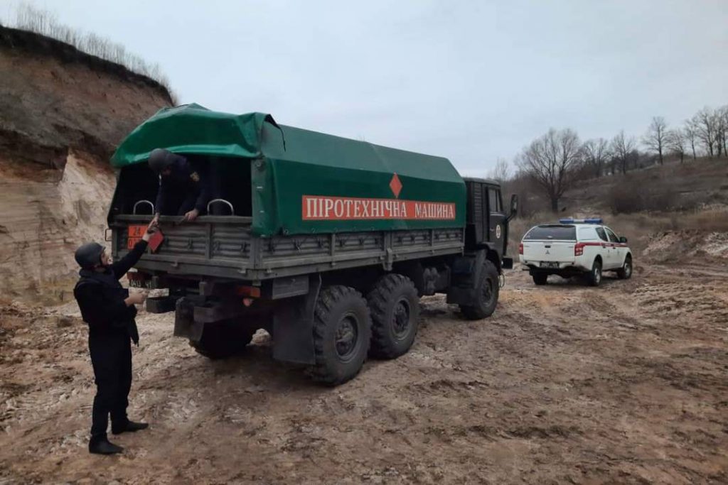На території області за минулу добу знешкоджено 3 боєприпаси