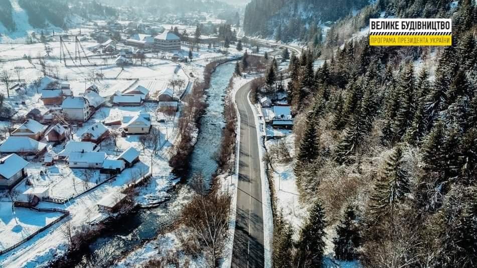 Впродовж цього року прикарпатські дорожники відремонтують три ділянки на туристичному автошляху мале Карпатське коло