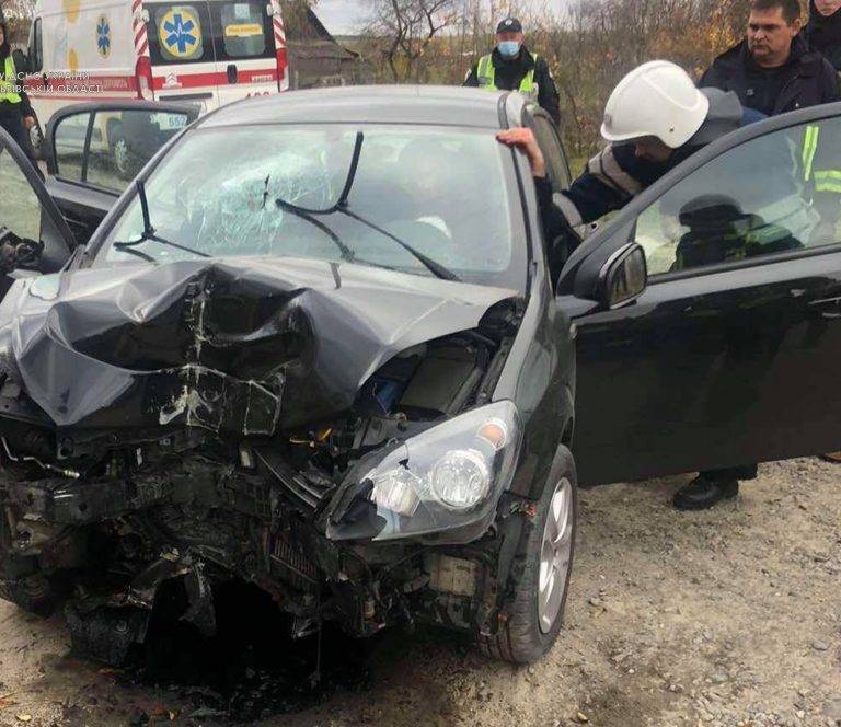 На Прикарпатті водій легковика, з вини якого пішохід зазнав тяжких травм, не сяде до в'язниці