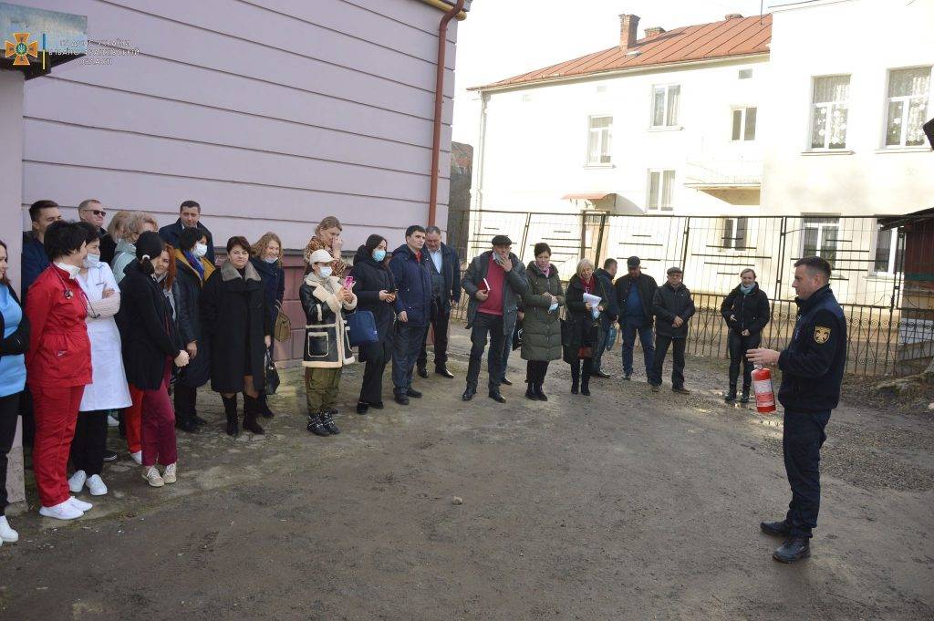 Прикарпатським медикам нагадали, як не допустити пожеж у лікарнях