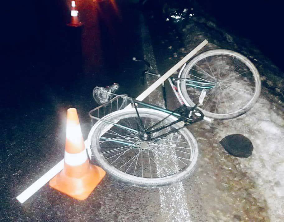 З'ясувались подробиці вчорашніх автопригод на Прикарпатті, у яких загинув велосипедист та травмувалась жінка-пішохід ФОТО