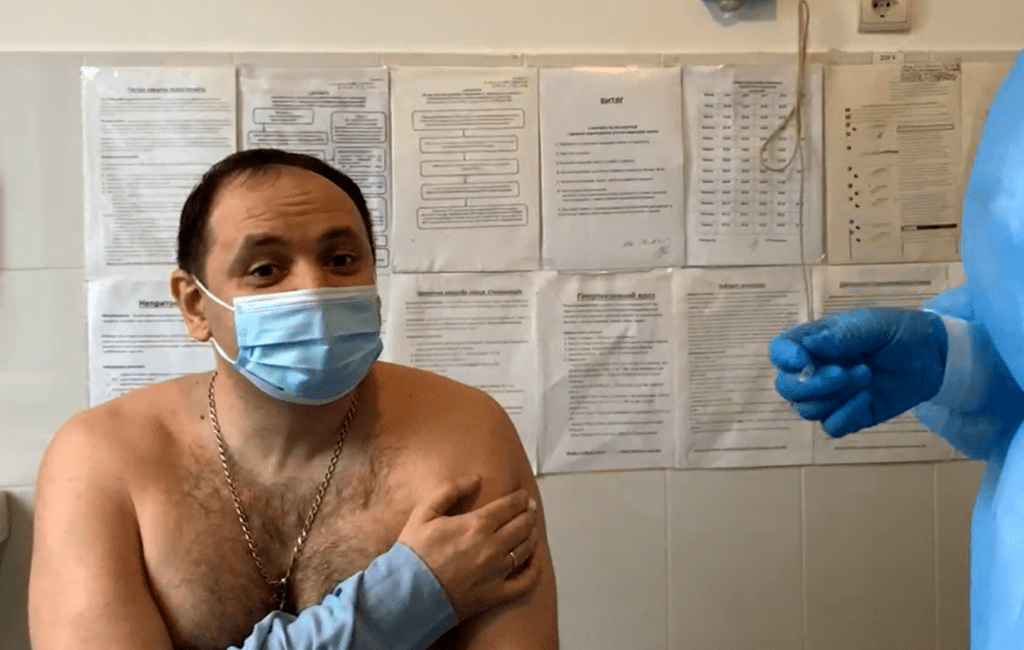 Руслан Марцінків втретє провакцинувався від COVID-19 ВІДЕО