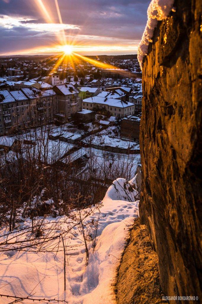 Колір світанку: В мережі опублікували казкові світлини сходу сонця в Косові ФОТО/ВІДЕО