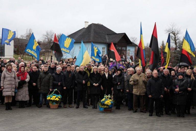 В Старому Угринові відзначили 113-ий день народження провідника української нації Степана Бандери