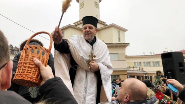 Де та коли освячуватимуть воду в Івано-Фраківську на Водохреща