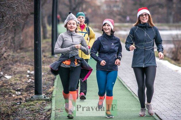 В Івано-Франківську відбувся новорічний забіг Gutsul Running Club ФОТОРЕПОРТАЖ