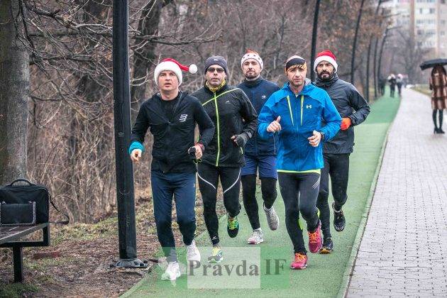 В Івано-Франківську відбувся новорічний забіг Gutsul Running Club ФОТОРЕПОРТАЖ