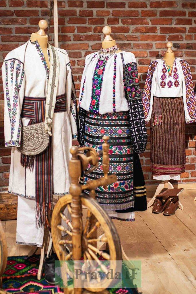 У Івано-Франківську,Галина Яцинович