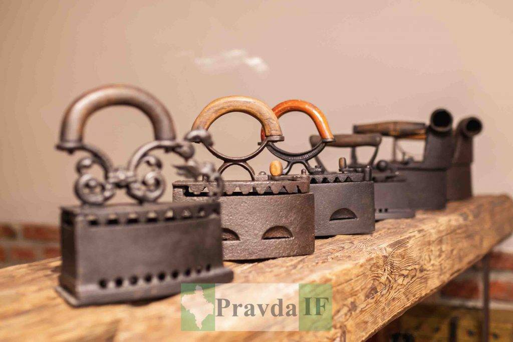 У Івано-Франківську,Галина Яцинович