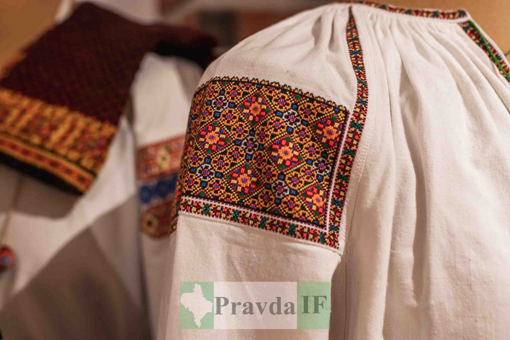 У Івано-Франківську,Галина Яцинович