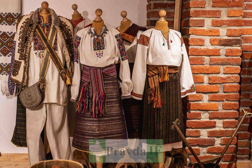 У Івано-Франківську,Галина Яцинович