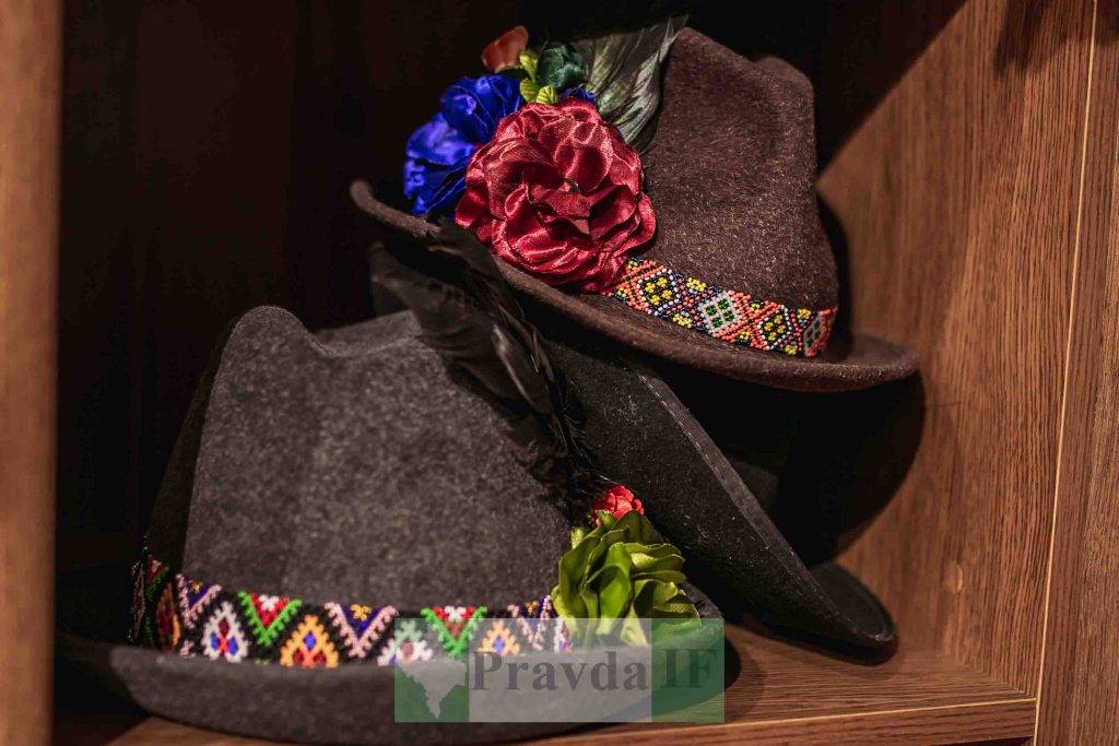 У Івано-Франківську,Галина Яцинович