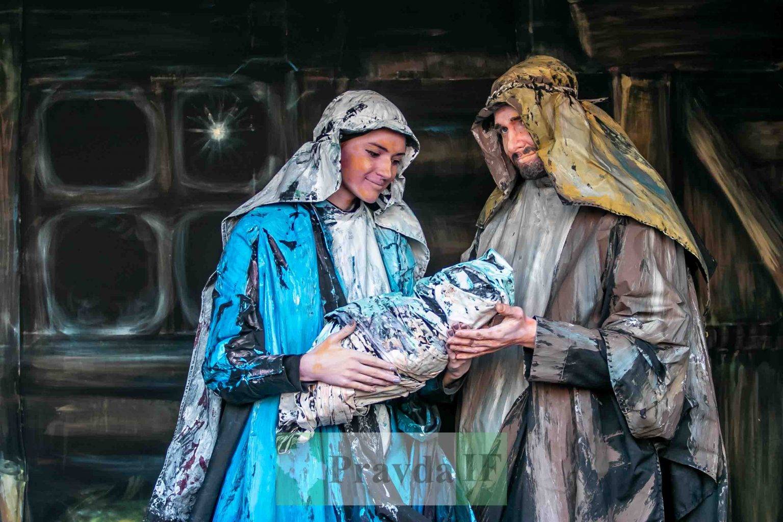 У центрі Івано-Франківська облаштували живу шопку ФОТОРЕПОРТАЖ