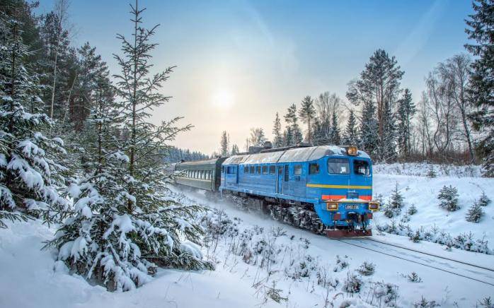 До Карпат курсуватимуть додаткові поїзди