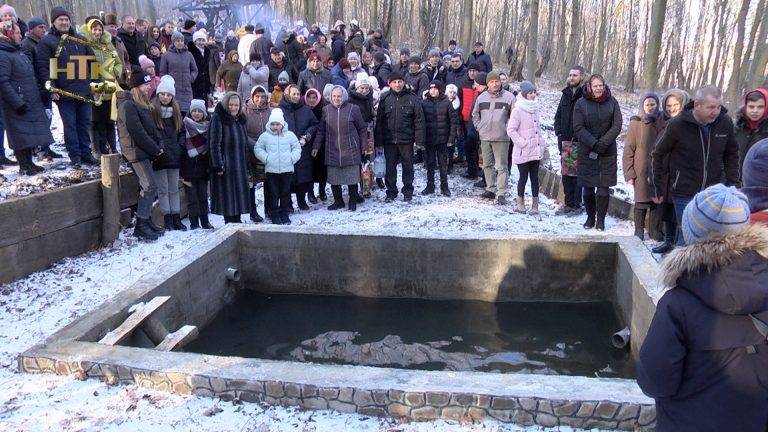 Як на Коломийщині відсвяткували Водохреще ВІДЕО