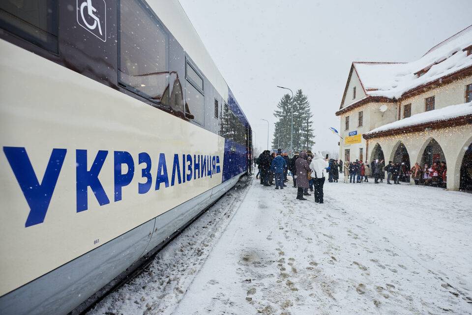 З Коломиї на Волинь тимчасово не курсуватиме потяг