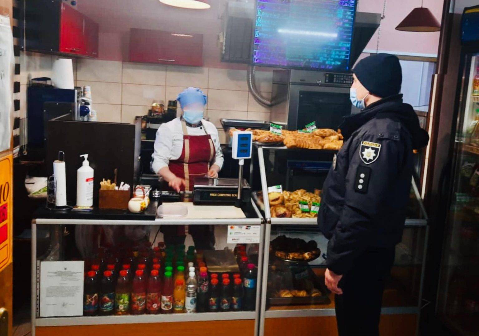 Поліцейські продовжують перевіряти дотримання прикарпатцями карантинних обмежень ФОТО