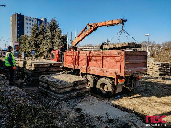 Фірма "ПБС" відремонтує ділянку "старої" Надрічної ФОТО