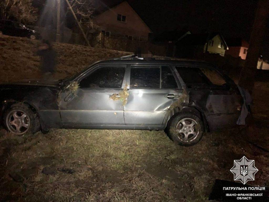 На Франківщині п'яний водій на Mercedes-Benz спричинив ДТП ФОТО