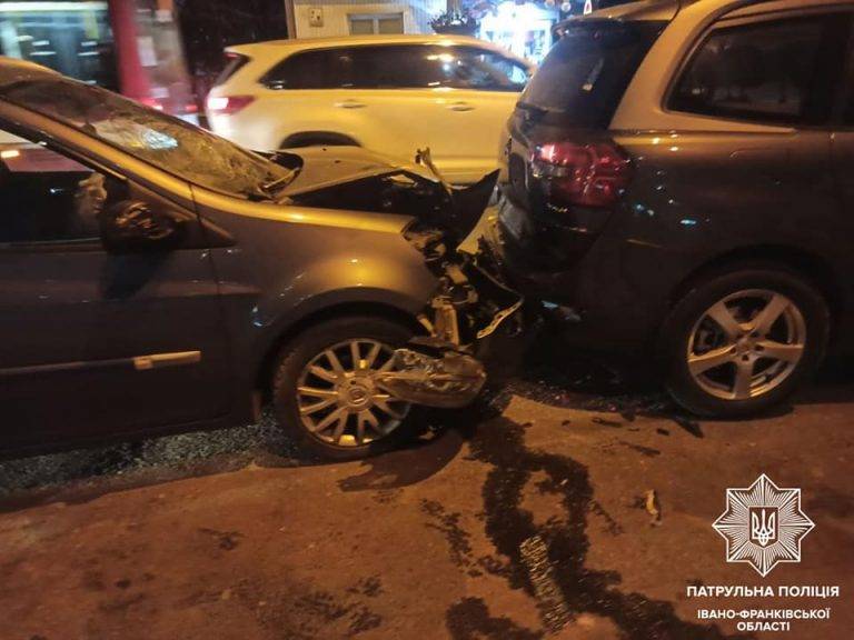 Аварії та нетверезі водії: у поліції розповіли, як минув тиждень на дорогах Івано-Франківщини