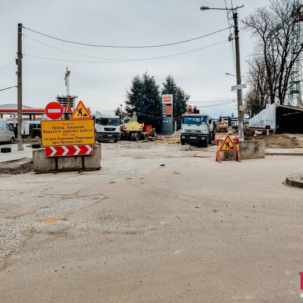 Дорожники показали, на якому етапі ремонтні роботи на “старій” Надрічній ФОТО