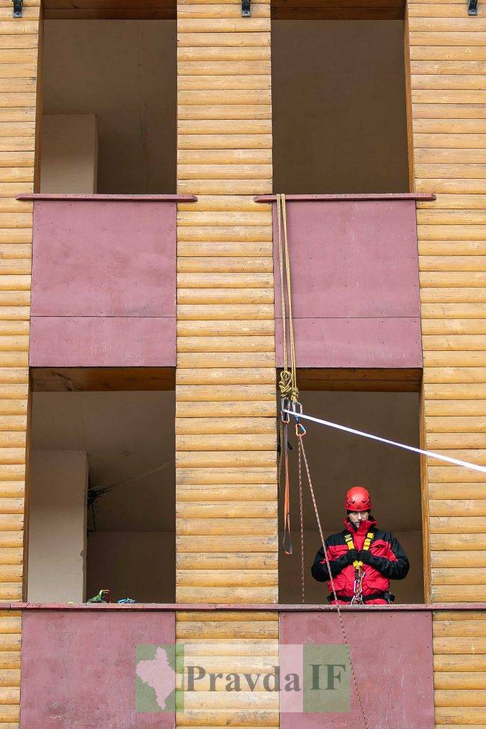 вишкіл для цивільного населення,Штаб оборони Прикарпаття спільно з ДСНС,тривожна валіза