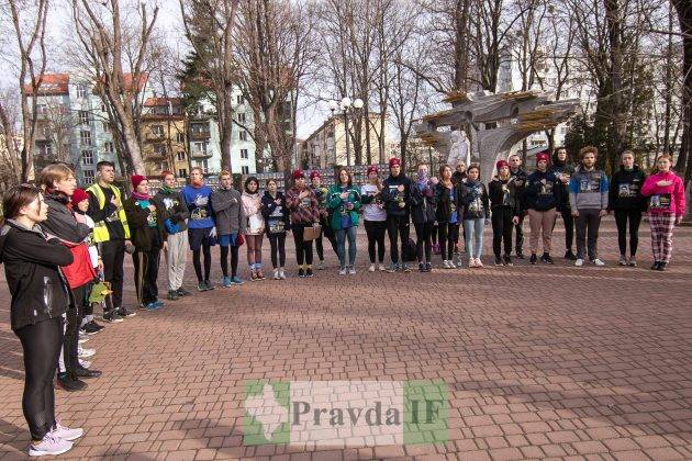 У Франківську забігом гідності відзначили День пам’яті Героїв Небесної Сотні ВІДЕО та ФОТО