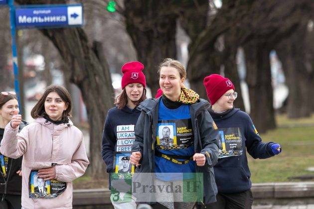 У Франківську забігом гідності відзначили День пам’яті Героїв Небесної Сотні ВІДЕО та ФОТО