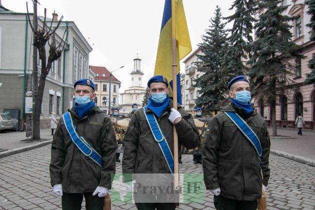 Франківчани урочистою ходою та віче вшанували пам'ять Небесної Сотні та сьому річницю битви за Дебальцеве ФОТОРЕПОРТАЖ