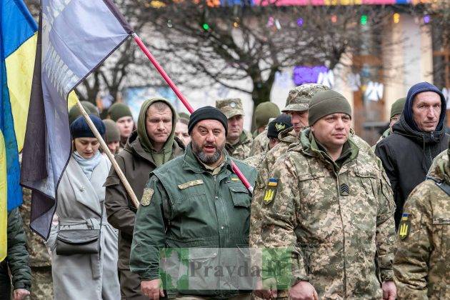 Франківчани урочистою ходою та віче вшанували пам'ять Небесної Сотні та сьому річницю битви за Дебальцеве ФОТОРЕПОРТАЖ