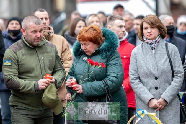 Франківчани урочистою ходою та віче вшанували пам'ять Небесної Сотні та сьому річницю битви за Дебальцеве ФОТОРЕПОРТАЖ