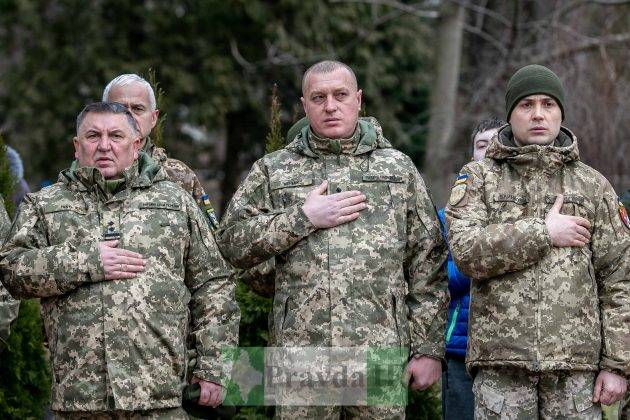 Франківчани урочистою ходою та віче вшанували пам'ять Небесної Сотні та сьому річницю битви за Дебальцеве ФОТОРЕПОРТАЖ