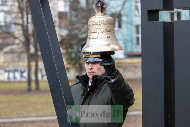 Франківчани урочистою ходою та віче вшанували пам'ять Небесної Сотні та сьому річницю битви за Дебальцеве ФОТОРЕПОРТАЖ