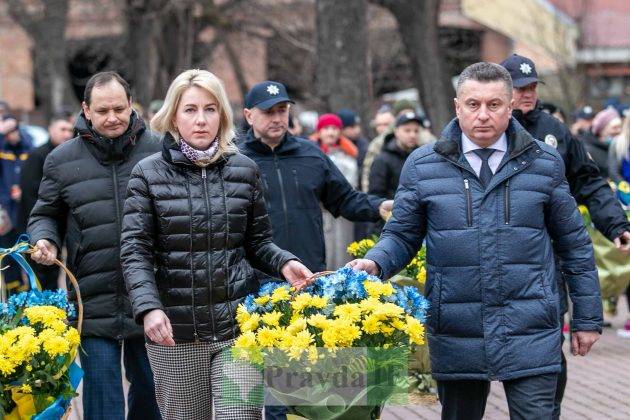 Франківчани урочистою ходою та віче вшанували пам'ять Небесної Сотні та сьому річницю битви за Дебальцеве ФОТОРЕПОРТАЖ