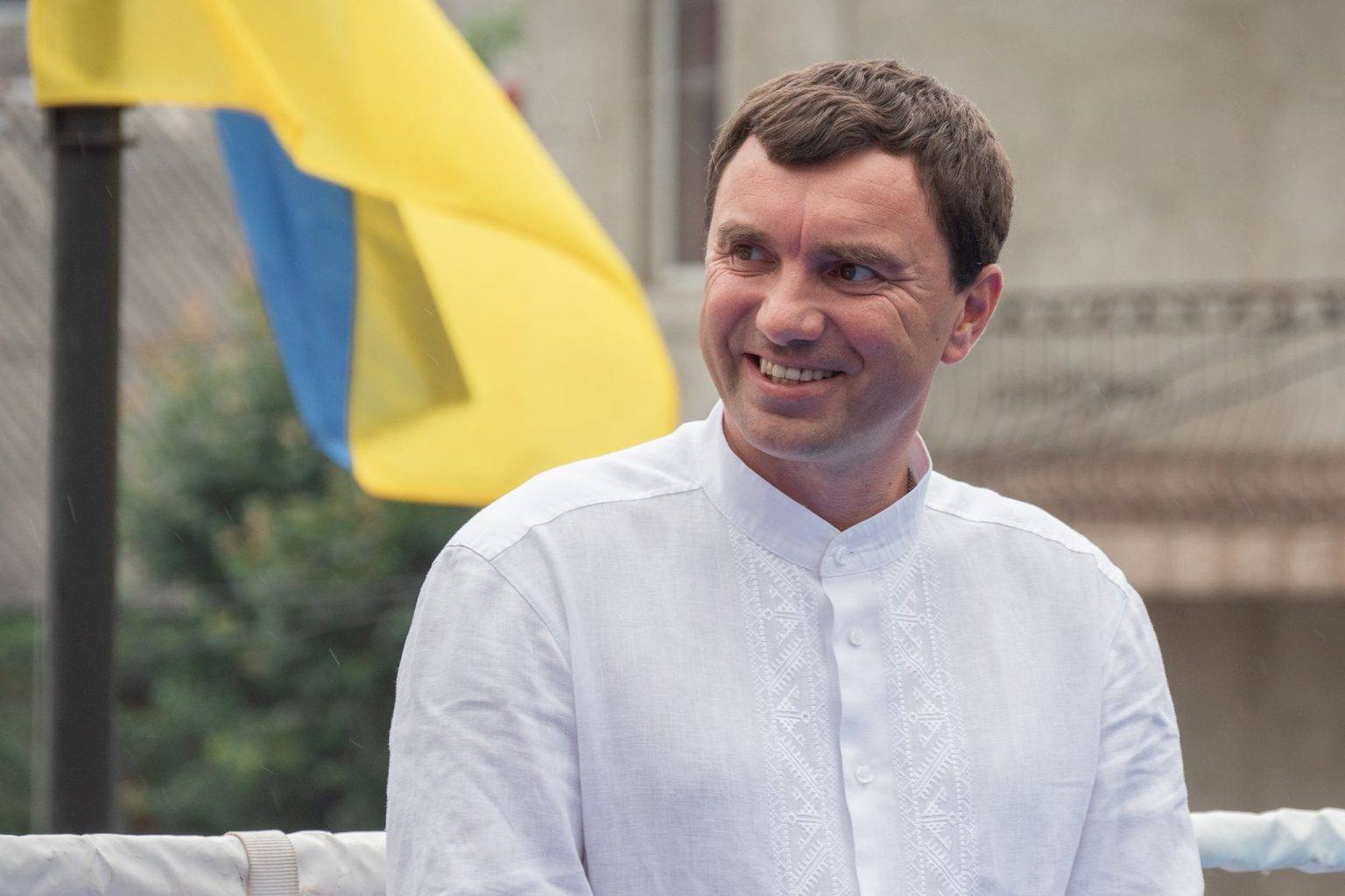 Прикарпатський нардеп повернувся до України і закликав громадян не піддаватися паніці ВІДЕО