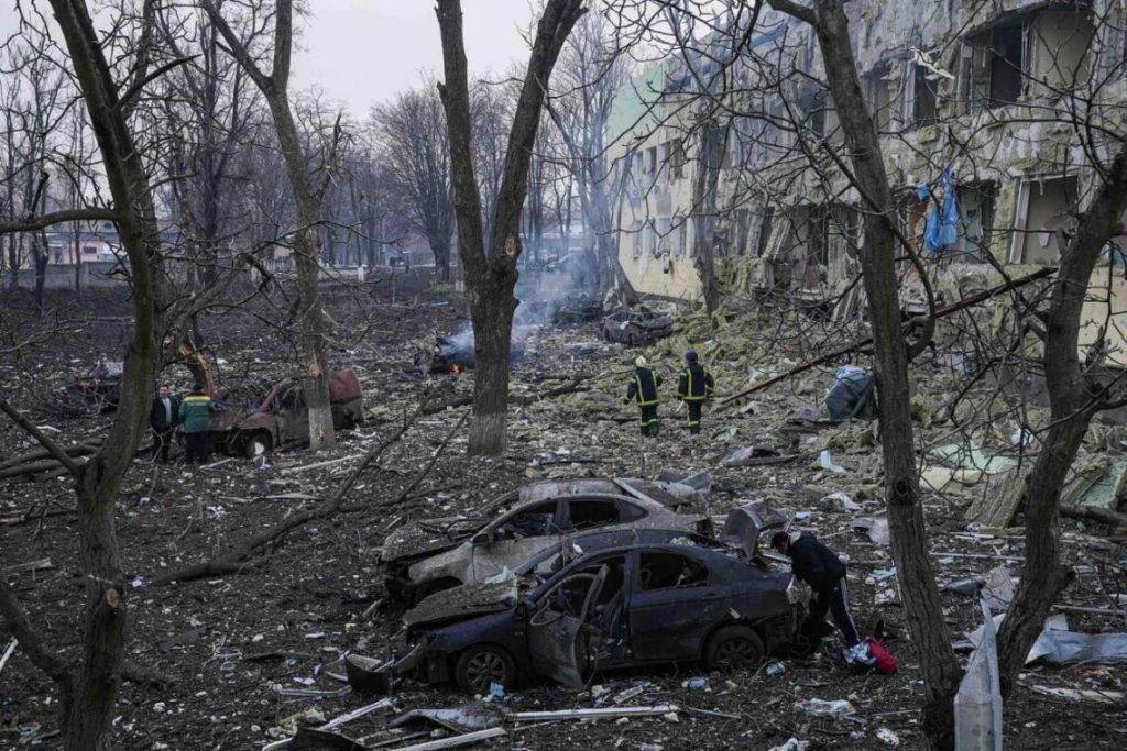 У Маріуполі кількість жертв російських обстрілів може наближатися до 20 тисяч, - радник мера