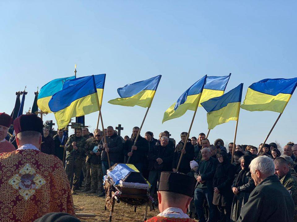 На Богородчанщині провели в останню путь загиблого на війні Героя ФОТО