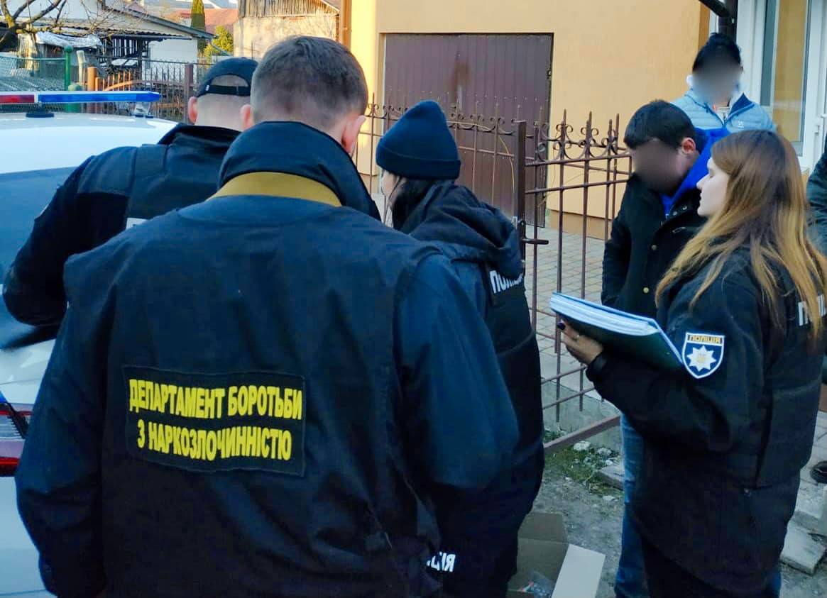 У Франківську спіймали чергового наркоторговця,наркотики івано-франківськ,спіймали франківця з наркотиками