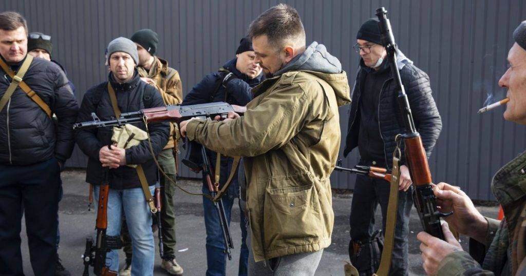 Добровольців з Франківщини просять допомогти захистити Київ