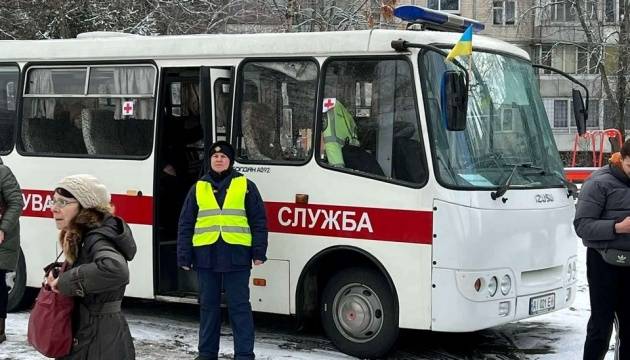 З Київщини до Івано-Франківська вирушили евакуаційні автобуси з біженцями