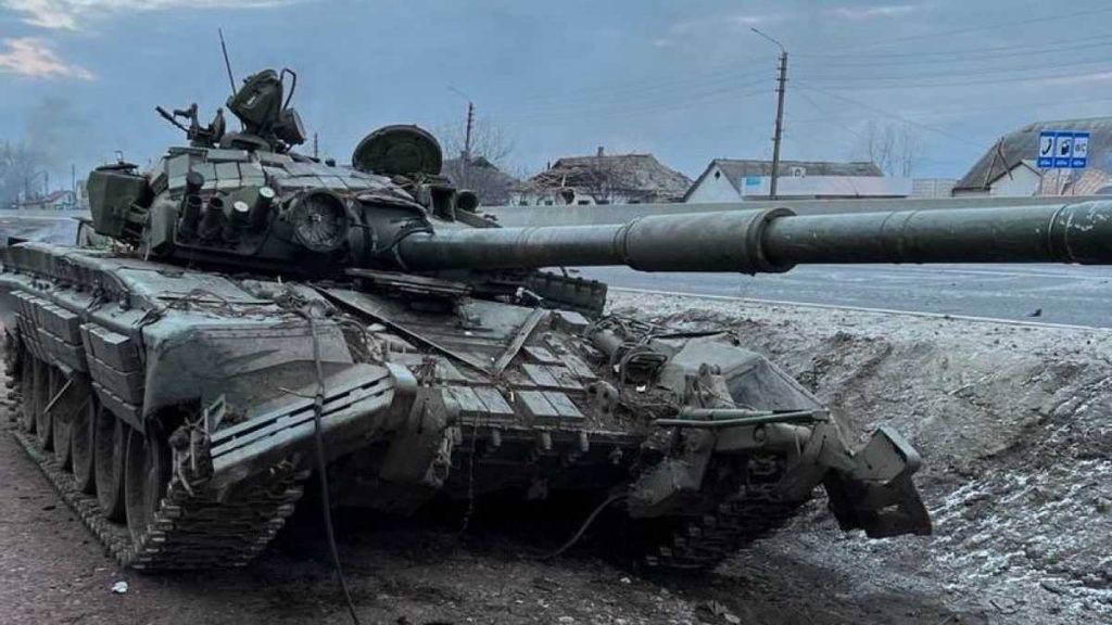 Українська авіація розбомбила частину ворожих танків та колону постачання на Миколаївщині
