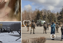 Загарбники приставили зброю до голови жінки, вимагаючи від неї визнати Херсон “російським” ФОТО Загарбники приставили зброю до голови жінки, вимагаючи від неї визнати Херсон "російським" ФОТО