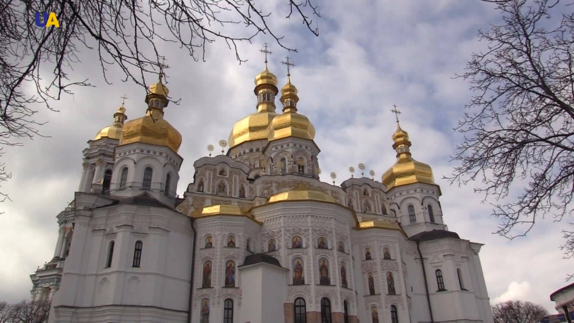 Що відбувається в Києво-Печерській Лаврі та які там настрої ВІДЕО