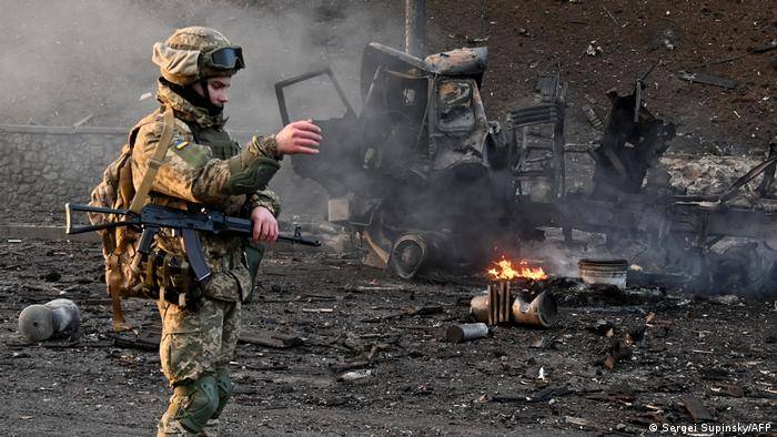 "На жаль, в Україні сьогодні не залишилось місць, де відсутня явна воєнна загроза",- МВС