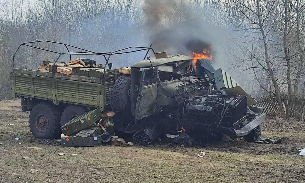 ЗСУ розгромили рашистів під Харковом: Захоплено документацію ворога ФОТО
