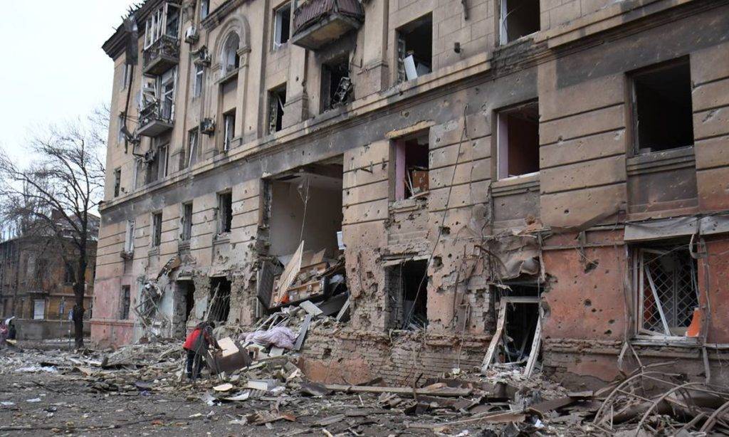 Я більше не вірю в Бога: Розповідь 16-річної Каті, яка вибралася з Маріуполя