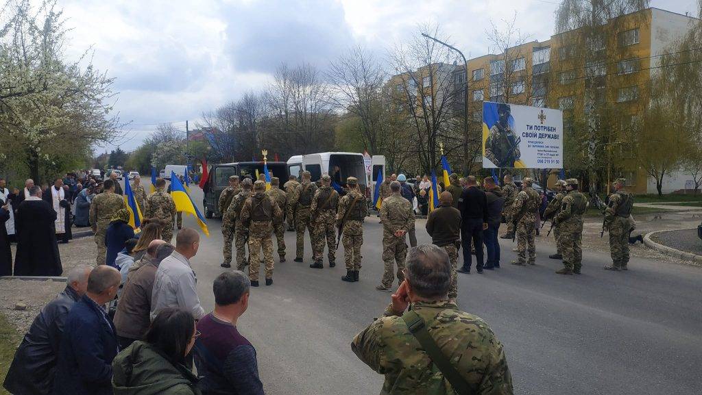 На Франківщину привезли тіла полеглих Героїв, які загинули на війні ФОТО