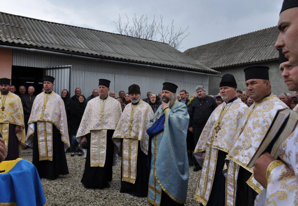 На Франківщині попрощалися з молодим Героєм Степаном Романюком ФОТО,похорон Степана Романюка